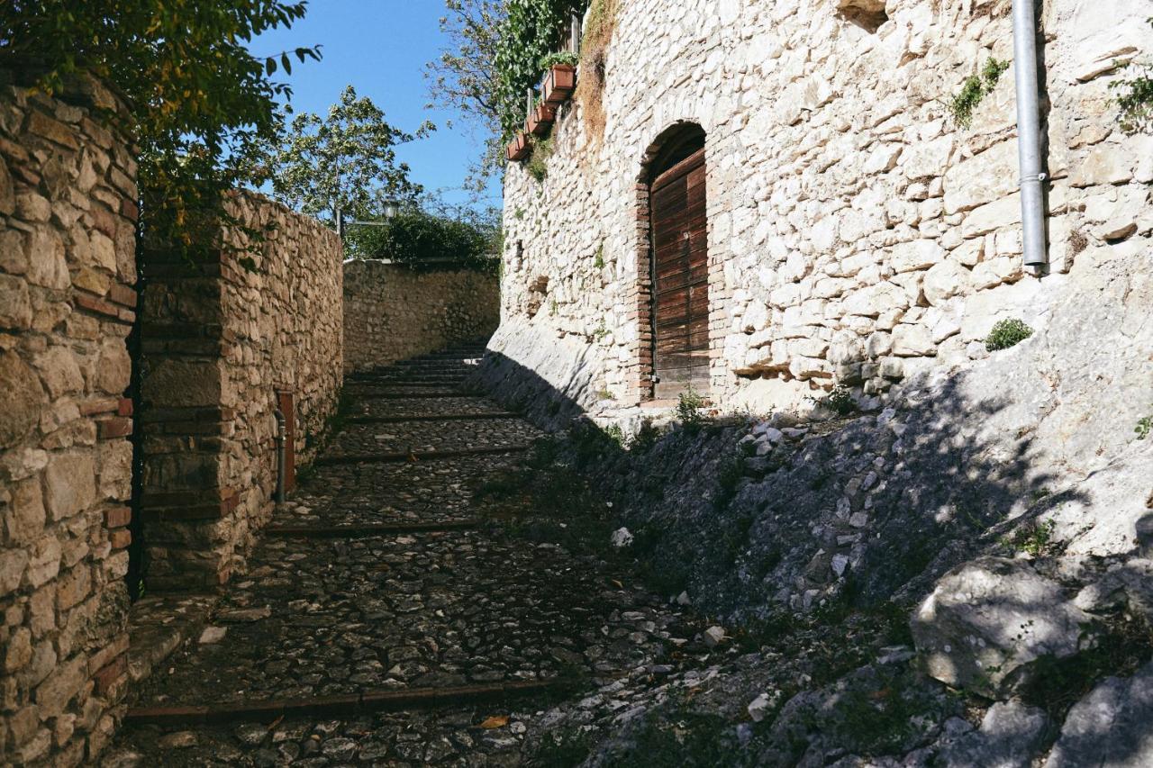 Albergo Diffuso Crispolti Labro Extérieur photo