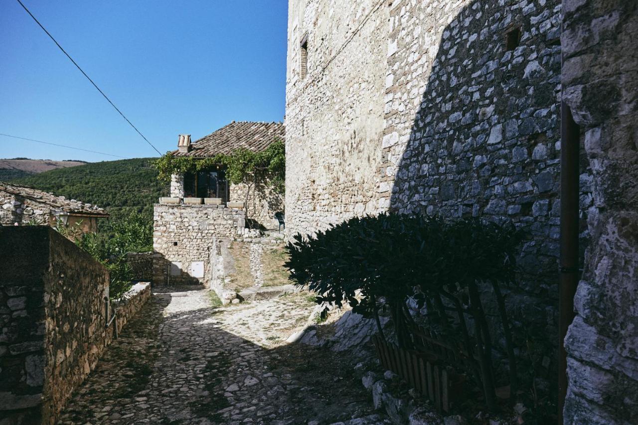 Albergo Diffuso Crispolti Labro Extérieur photo