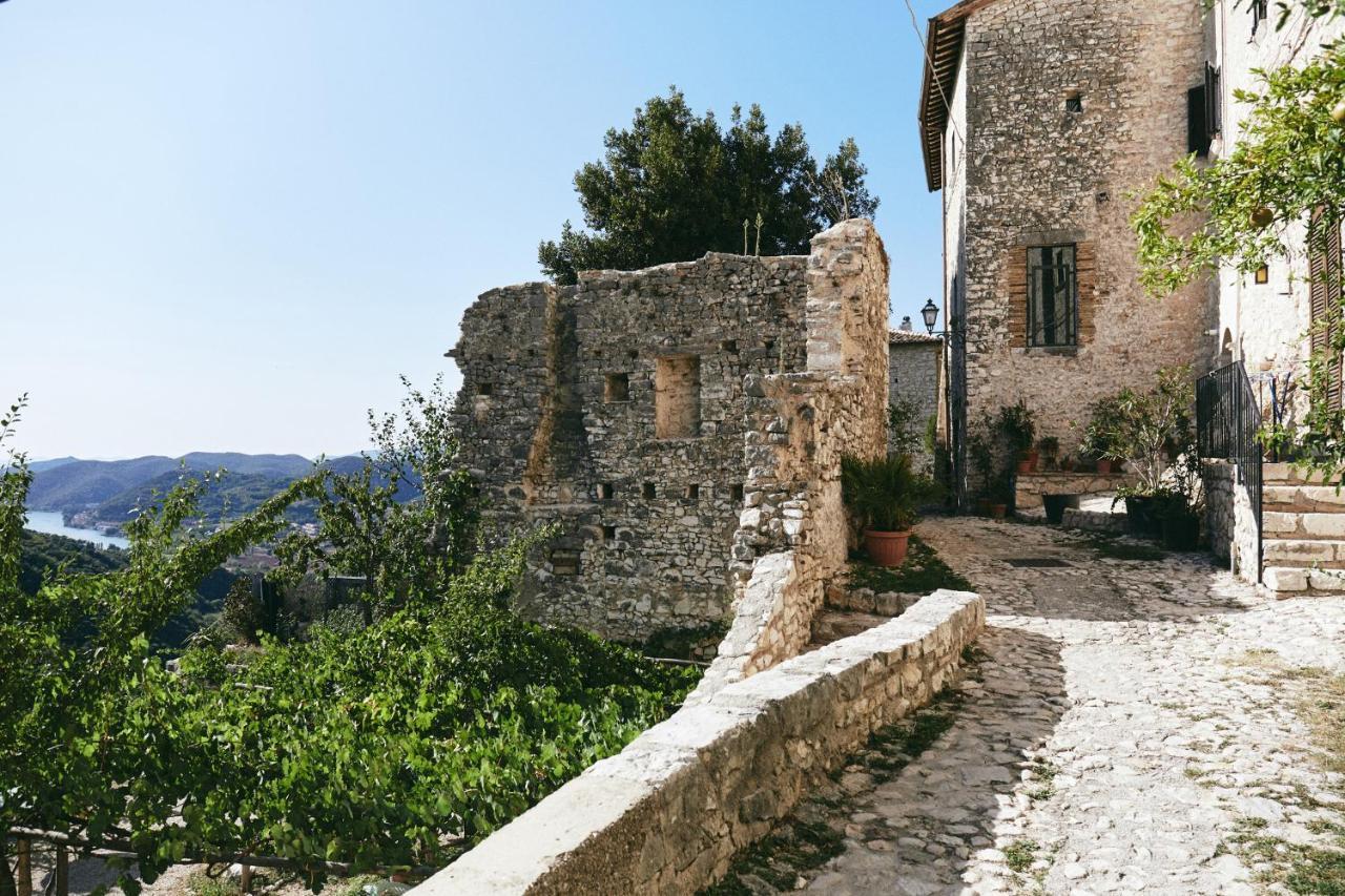Albergo Diffuso Crispolti Labro Extérieur photo