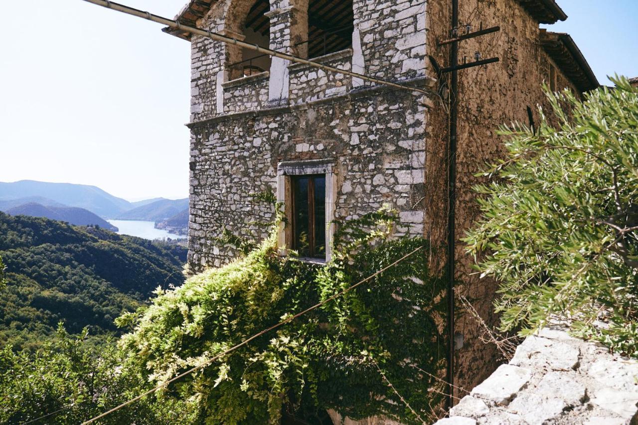 Albergo Diffuso Crispolti Labro Extérieur photo